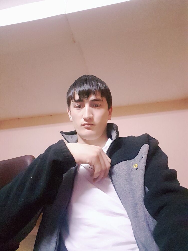  14819246  Elaman, 27 ,    