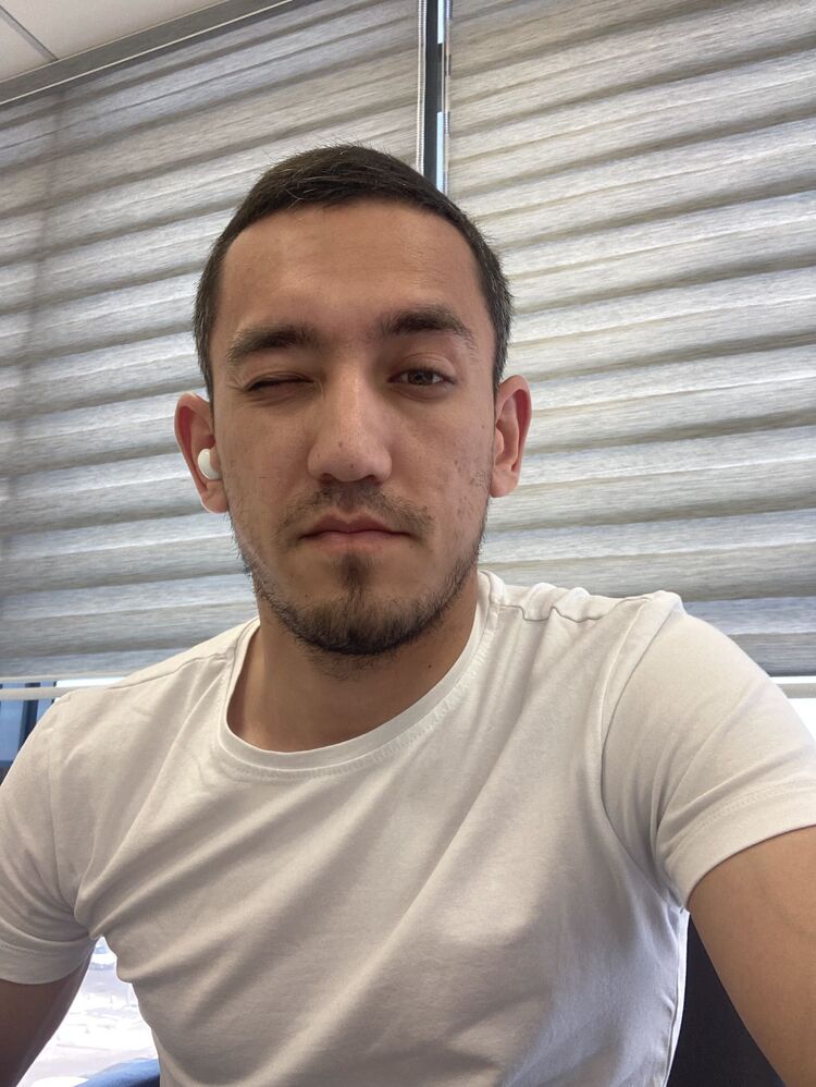 ���� 26766856 ������� Hugo Boss, 33 ����, ���� ���������� � ��������