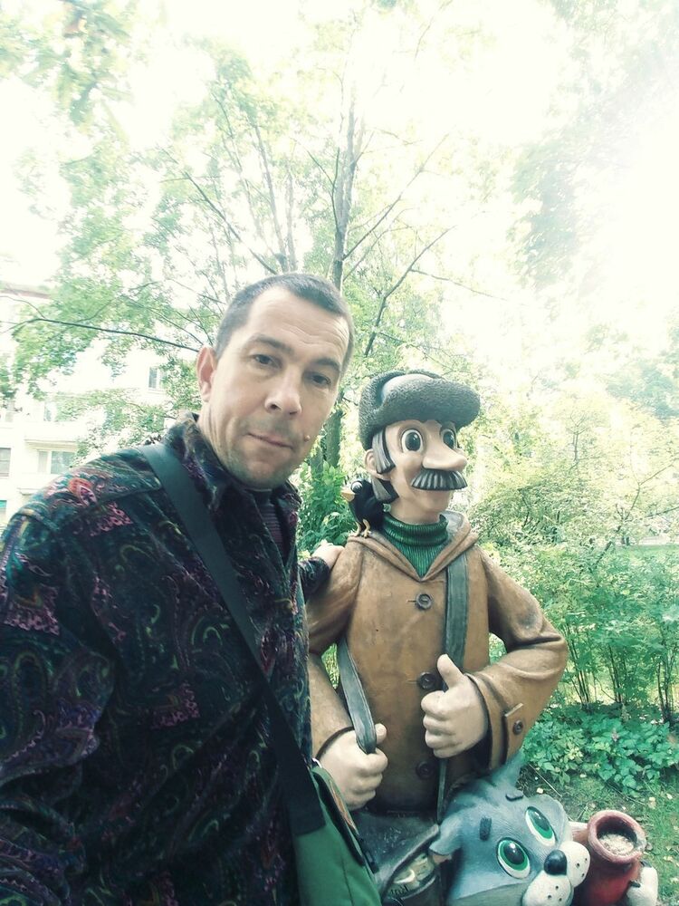  10617836  Roman, 51 ,    -