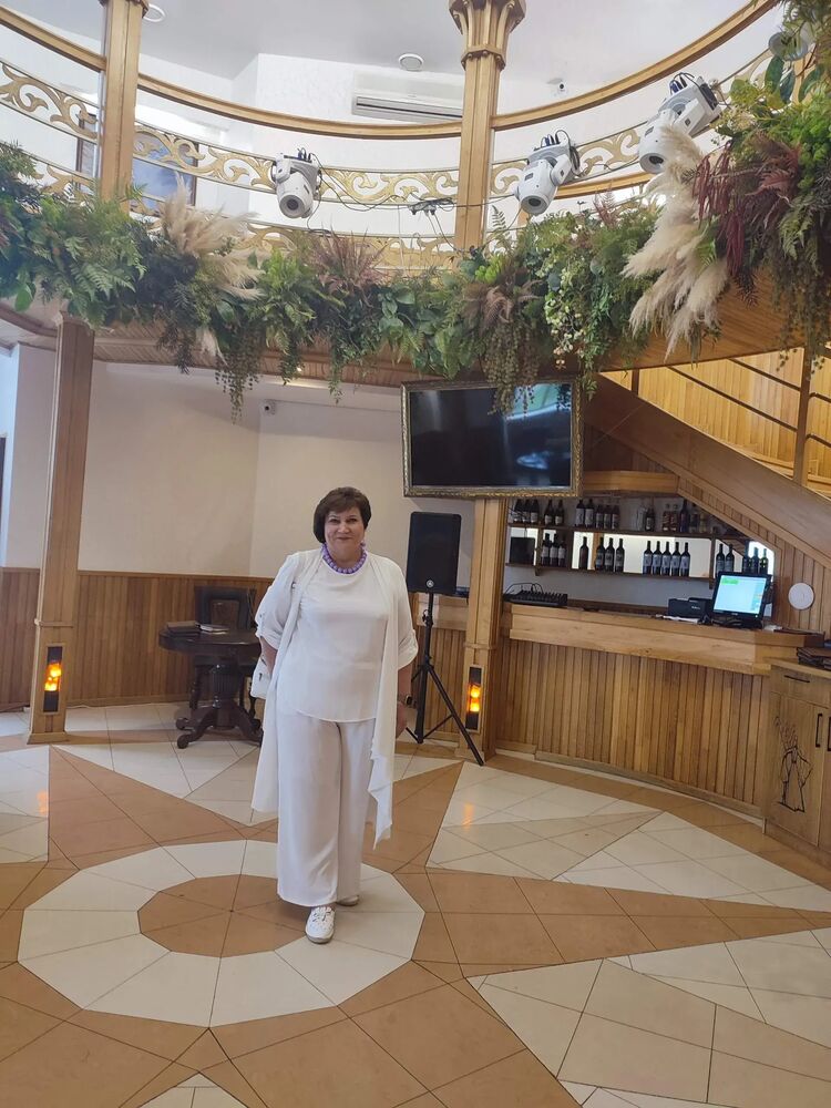  51613576  Liudmila, 62 ,    
