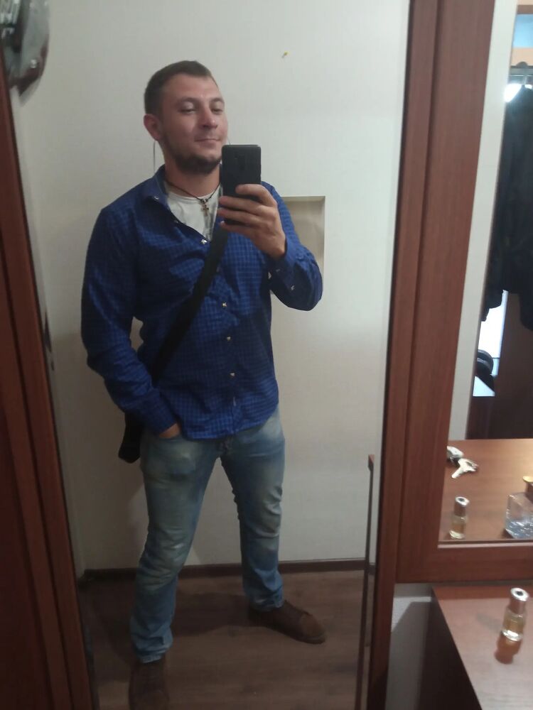  31123396  Sergey, 34 ,    