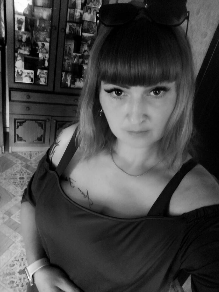  51796536  Marina, 43 ,    