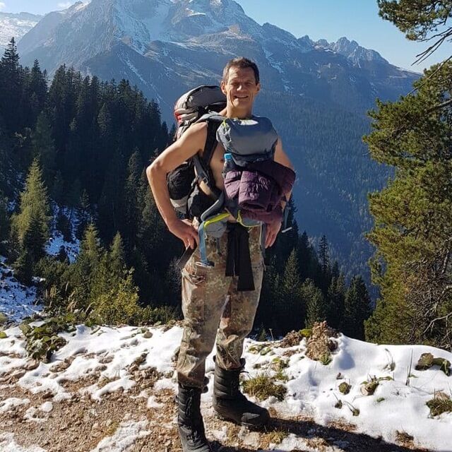  54001546  Veslas, 45 ,    