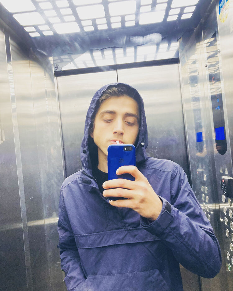  ,   Lasha, 20 ,   ,   