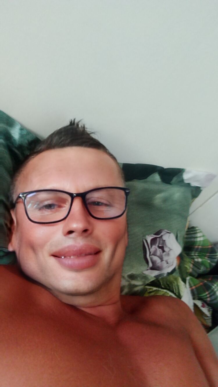  45621396  , 47 ,    