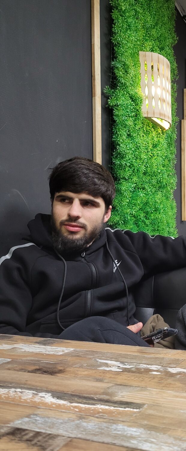  34102356  Yorbek, 27 ,    Praha