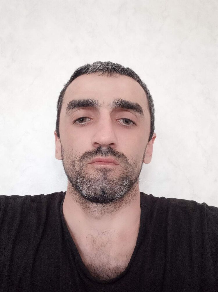  44304136  , 35 ,    
