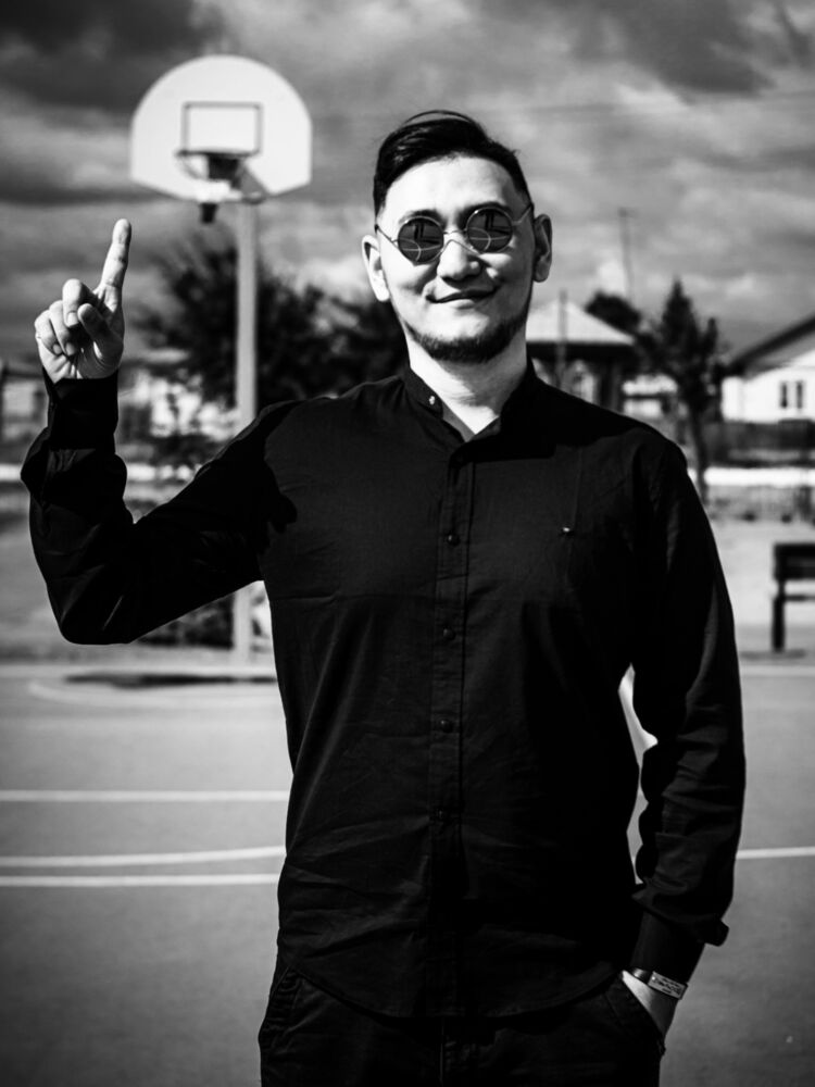  ,   IGOR KHEGAY, 31 ,   c , 