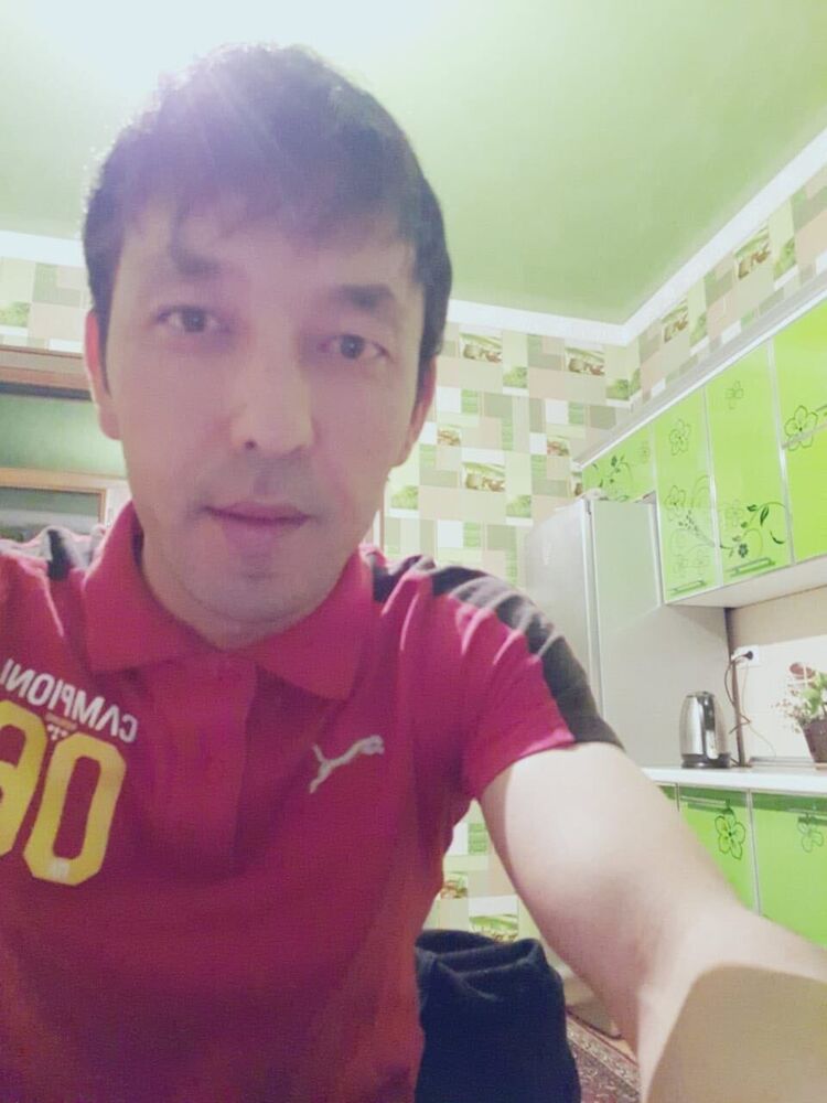  38025226  Dilmurat, 34 ,    