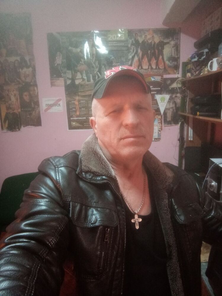  33714606  , 61 ,    