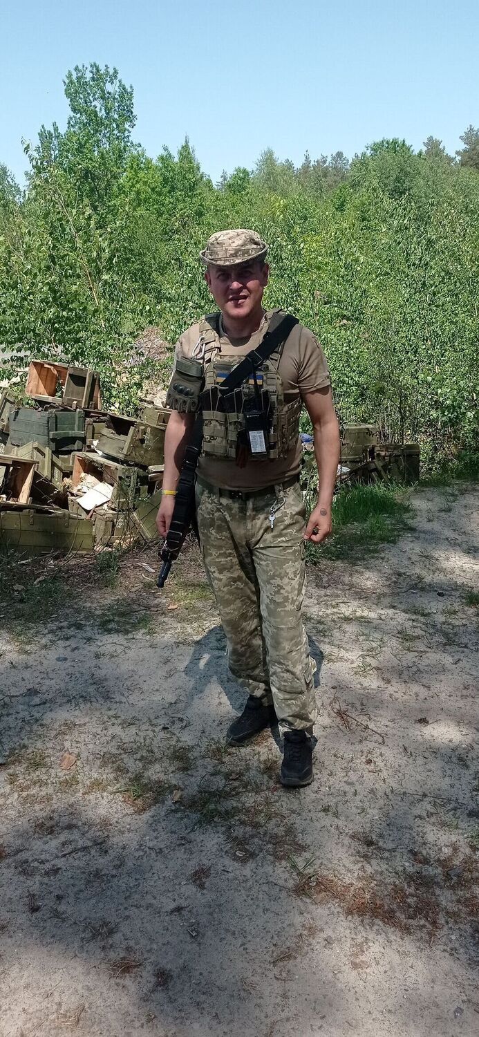  52664546  SERHII, 36 ,    