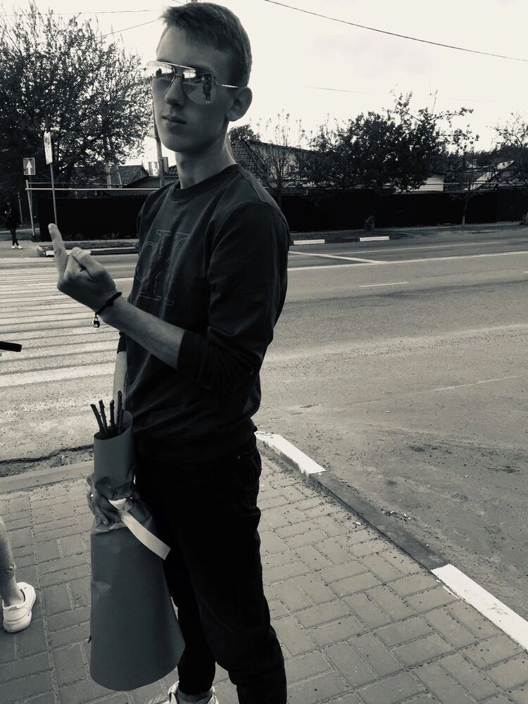  -,   Viktor, 23 ,   ,   , c , 