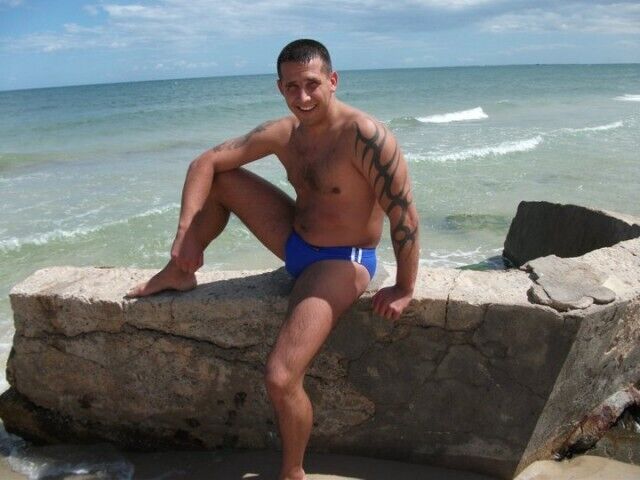  ,   Jurijs, 40 ,   ,   , c 