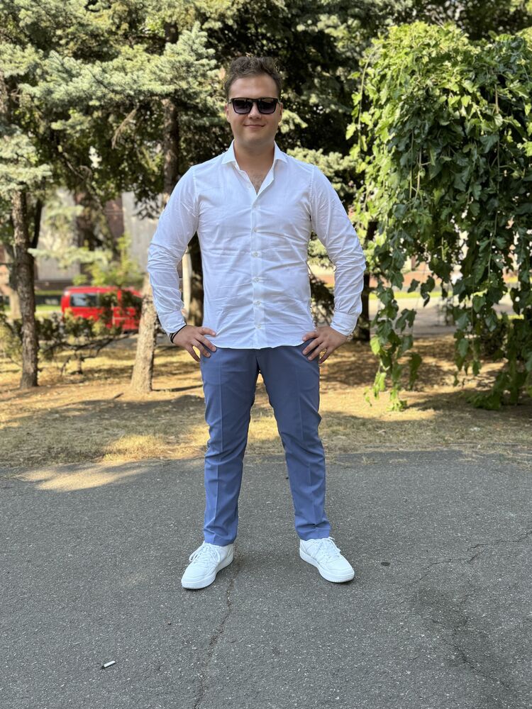  45021276  Vlad, 25 ,    