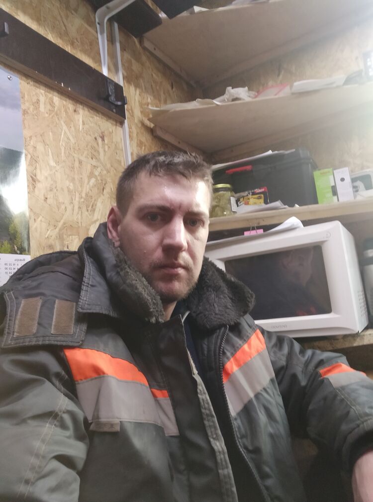  48809586  , 32 ,     