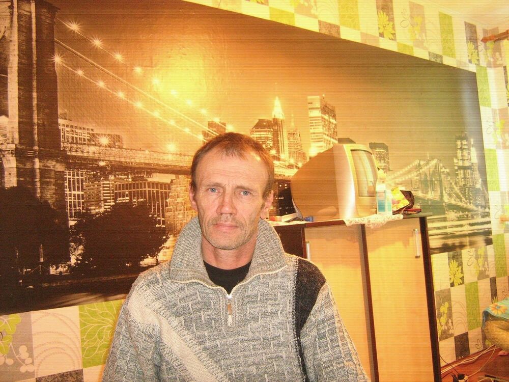  ,   Aleksandr, 61 ,   ,   , c 