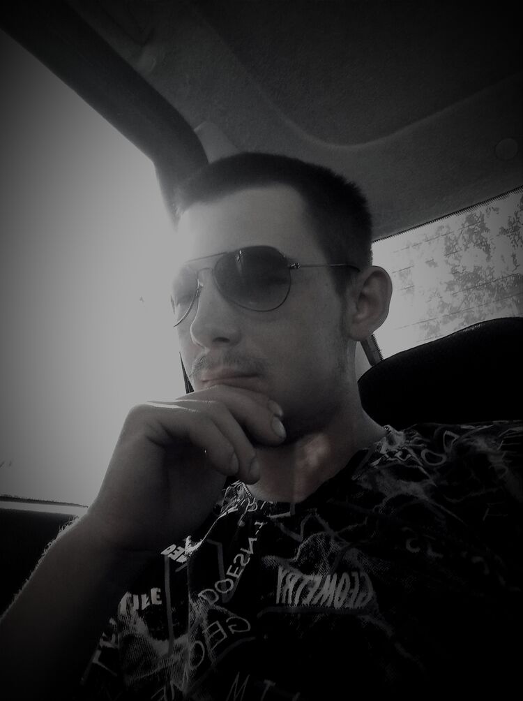  31708526  , 24 ,    