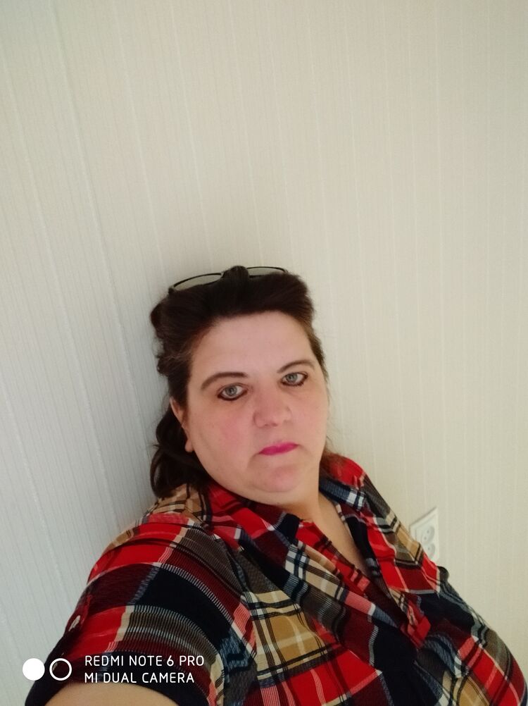  25828296  Natalai, 49 ,    