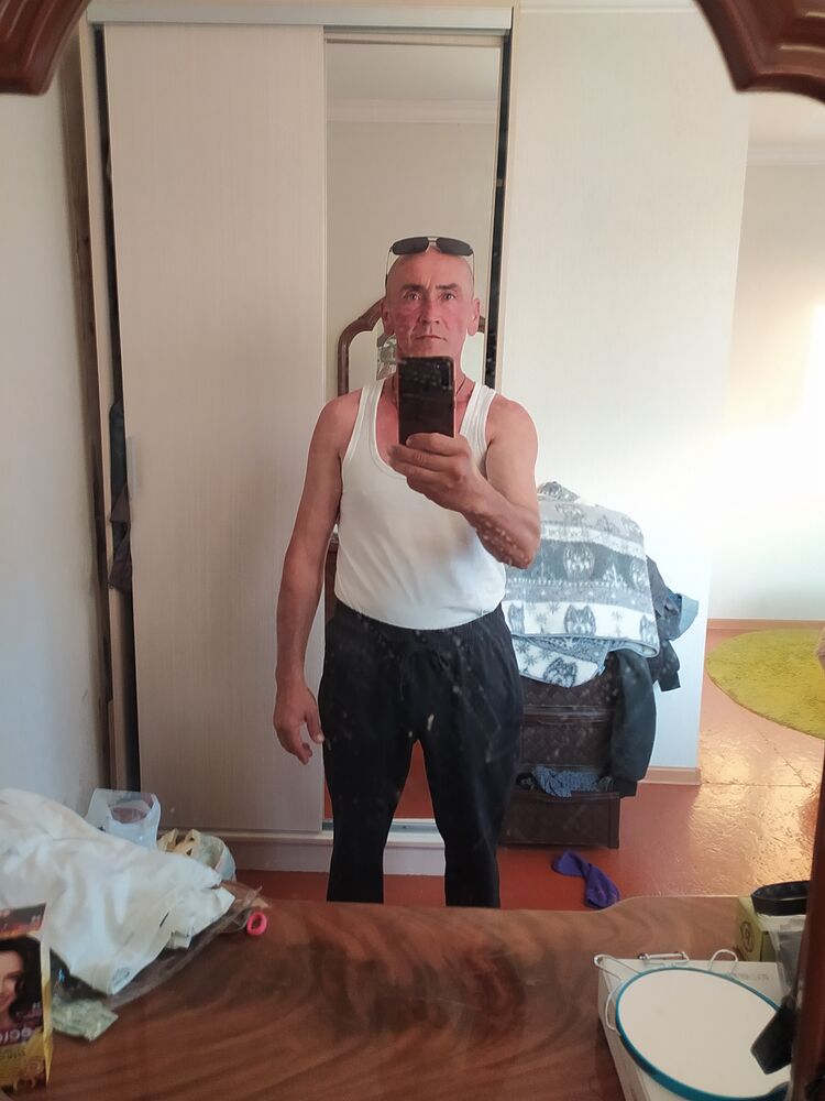  43687406  , 46 ,    