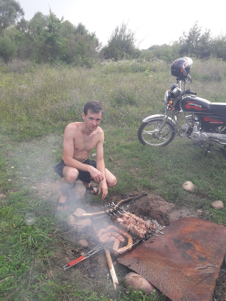  -,   Lyubomir, 37 ,   ,   , c 