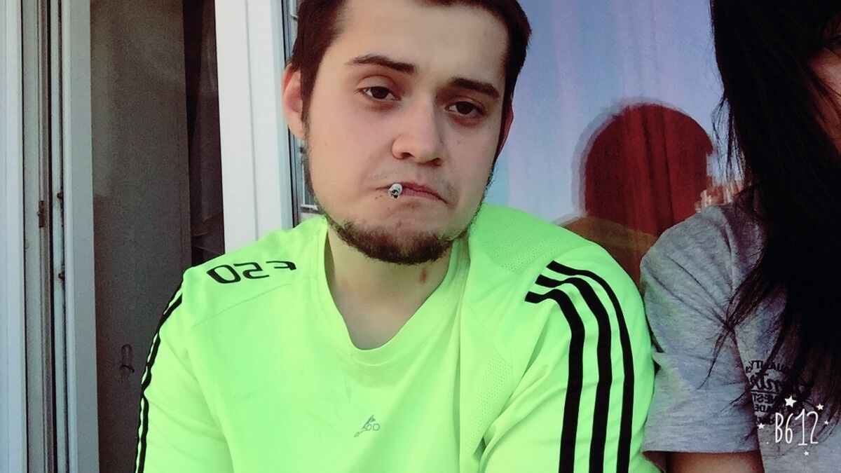  ,   Anton, 28 ,   , 