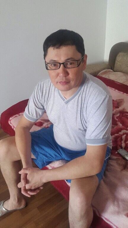  26944666  Zhenis, 46 ,    