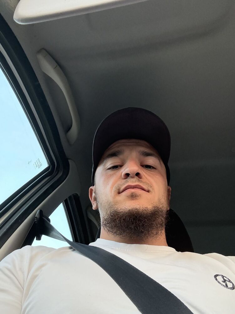  54168296  Danik, 30 ,    