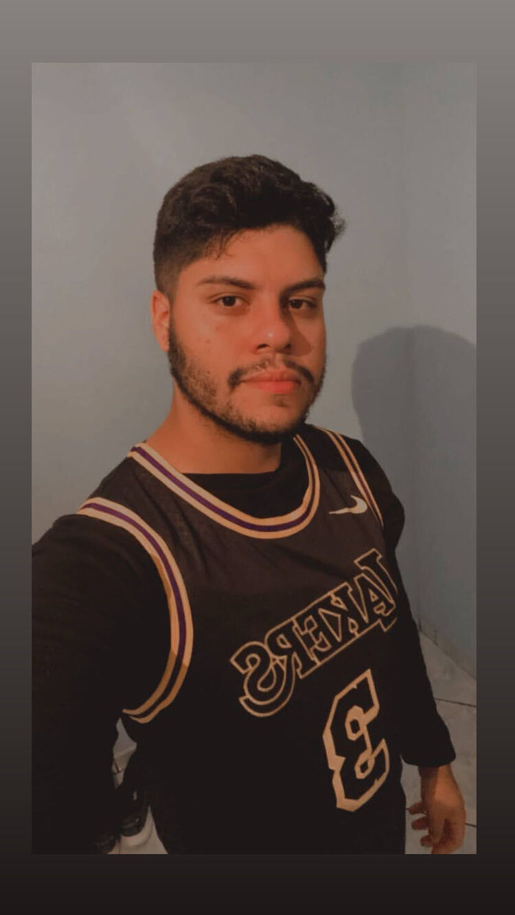  47598356  Igor, 25 ,    --