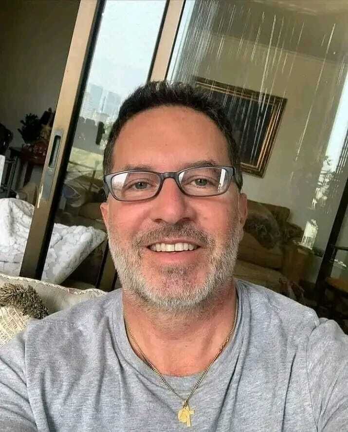  51411476  Gabriel, 55 ,    