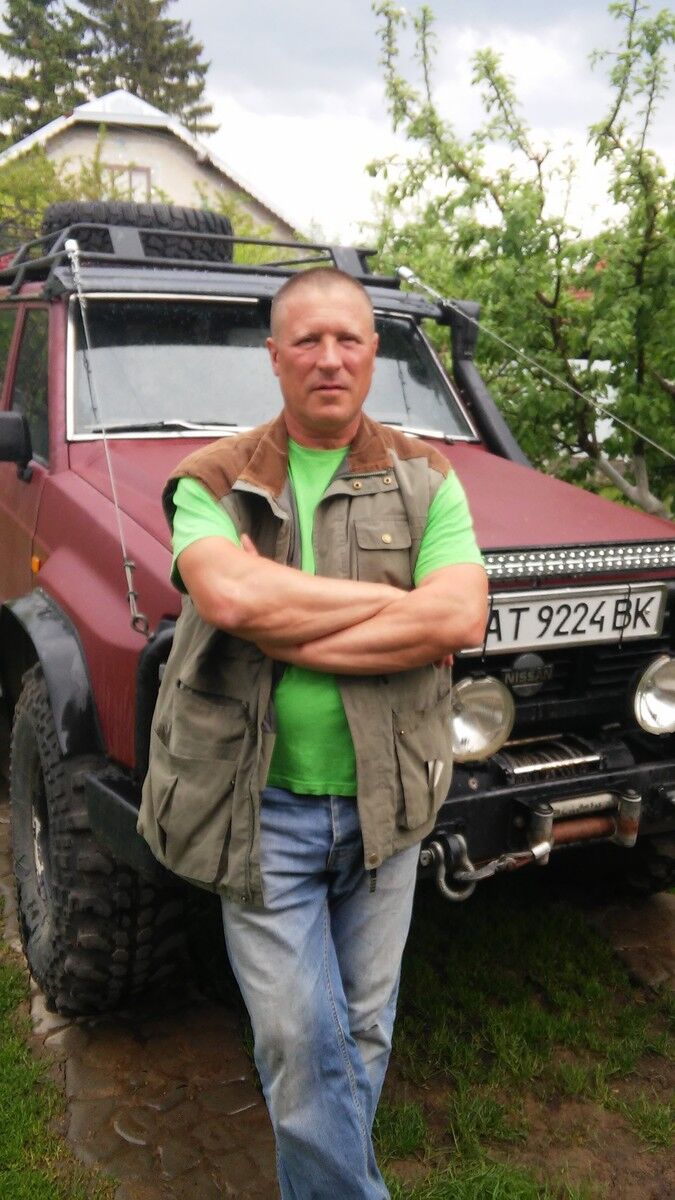  15554446  Oleksiy, 57 ,    