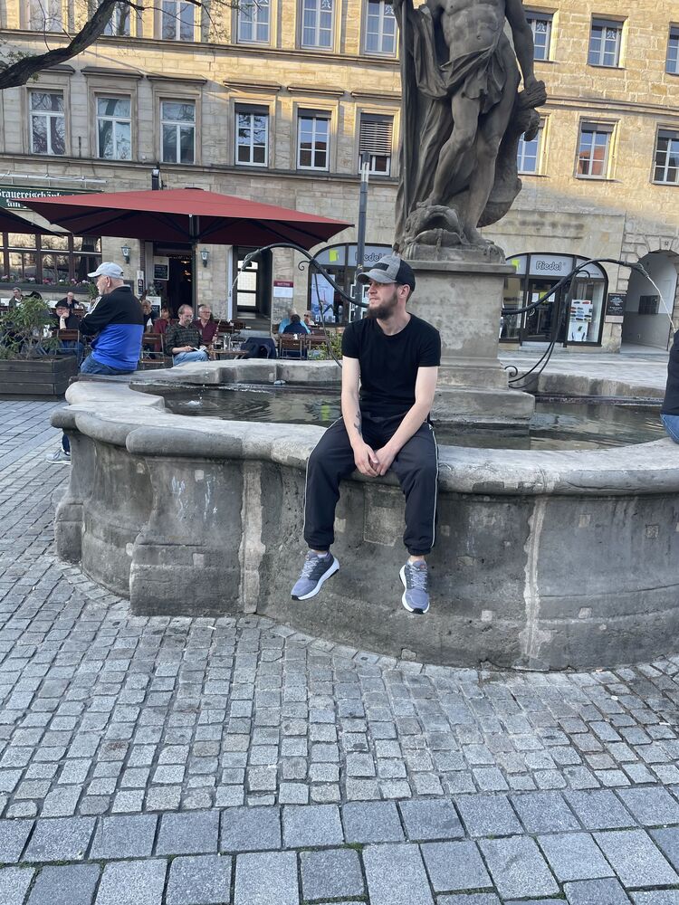  ,   Oleksii, 27 ,   ,   , c 