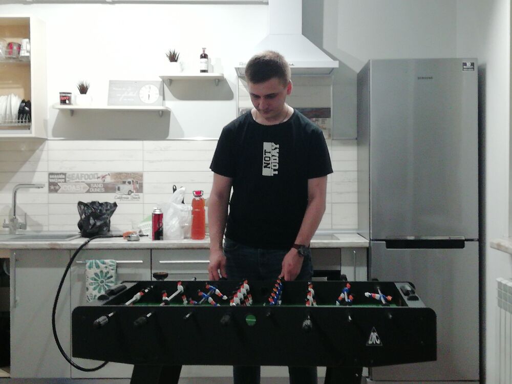  27495236  Makcim, 32 ,    