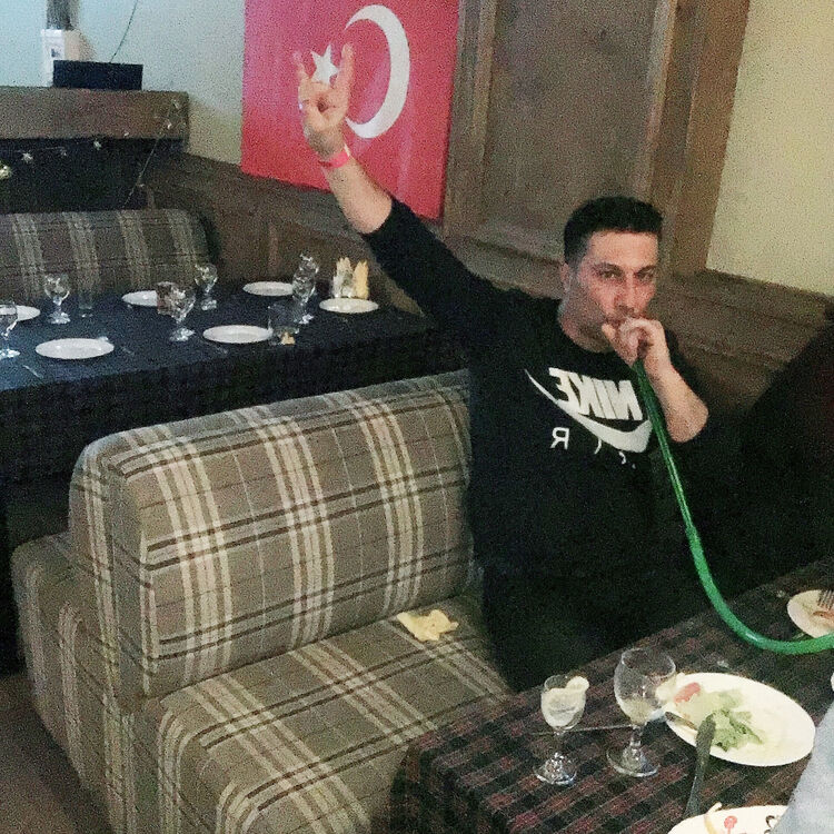  40882066  Cenk, 40 ,    