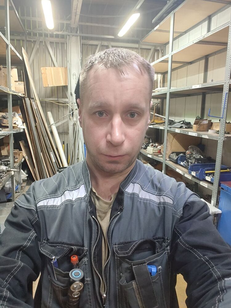  44395806  , 39 ,    