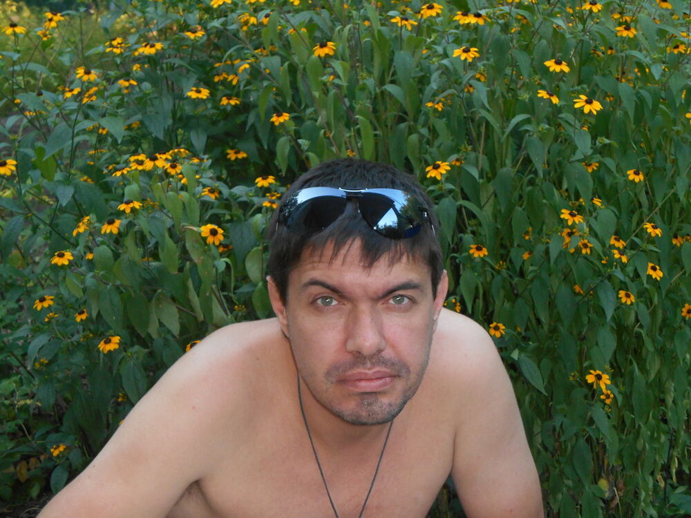  8857716  Miha, 45 ,    