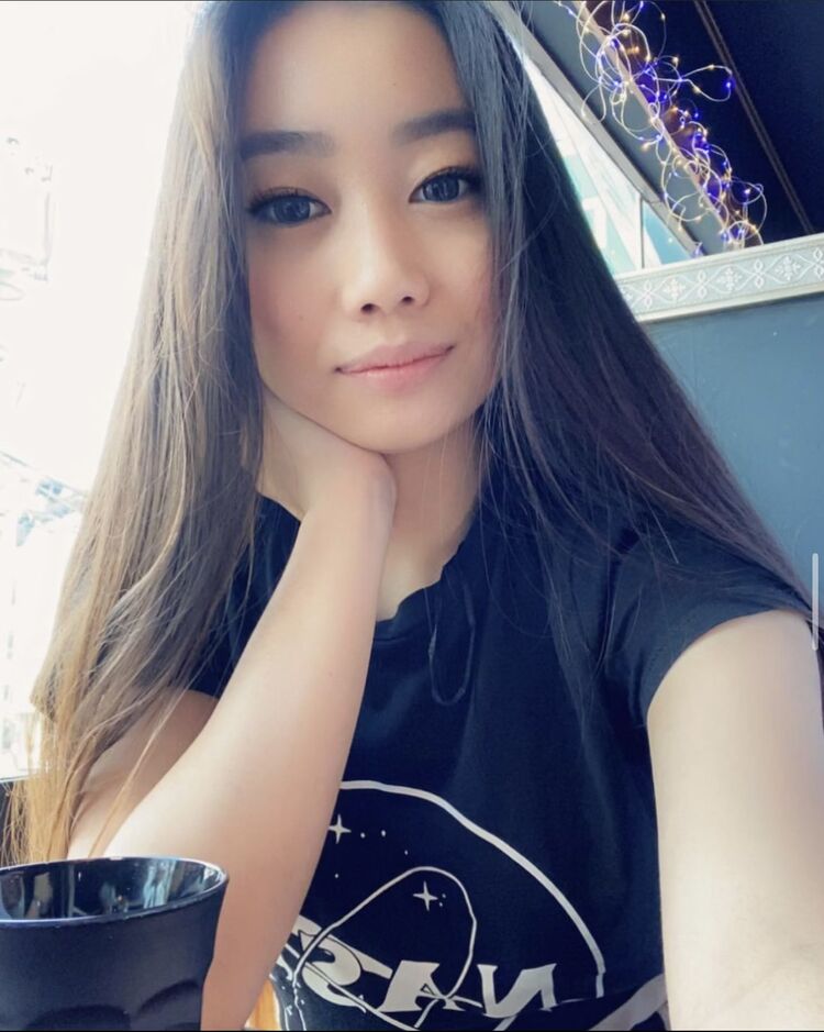  Ch'ongju,   Katrin kim, 27 ,   ,   