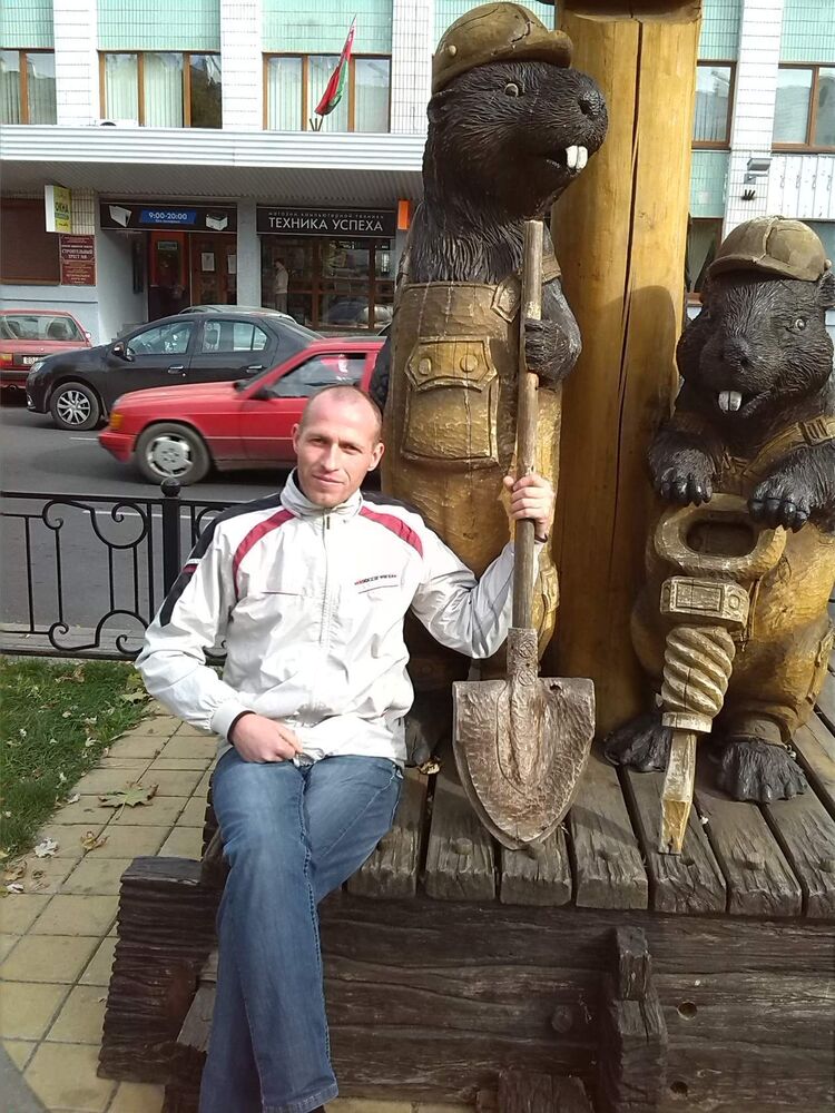  54382126  Vladimir, 43 ,    