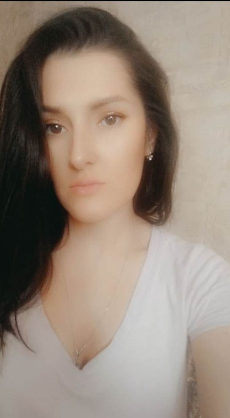  49918206  Adelina, 38 ,    