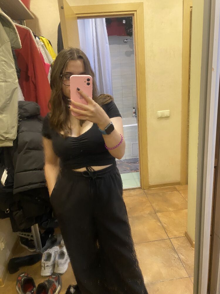  51031756  , 19 ,    