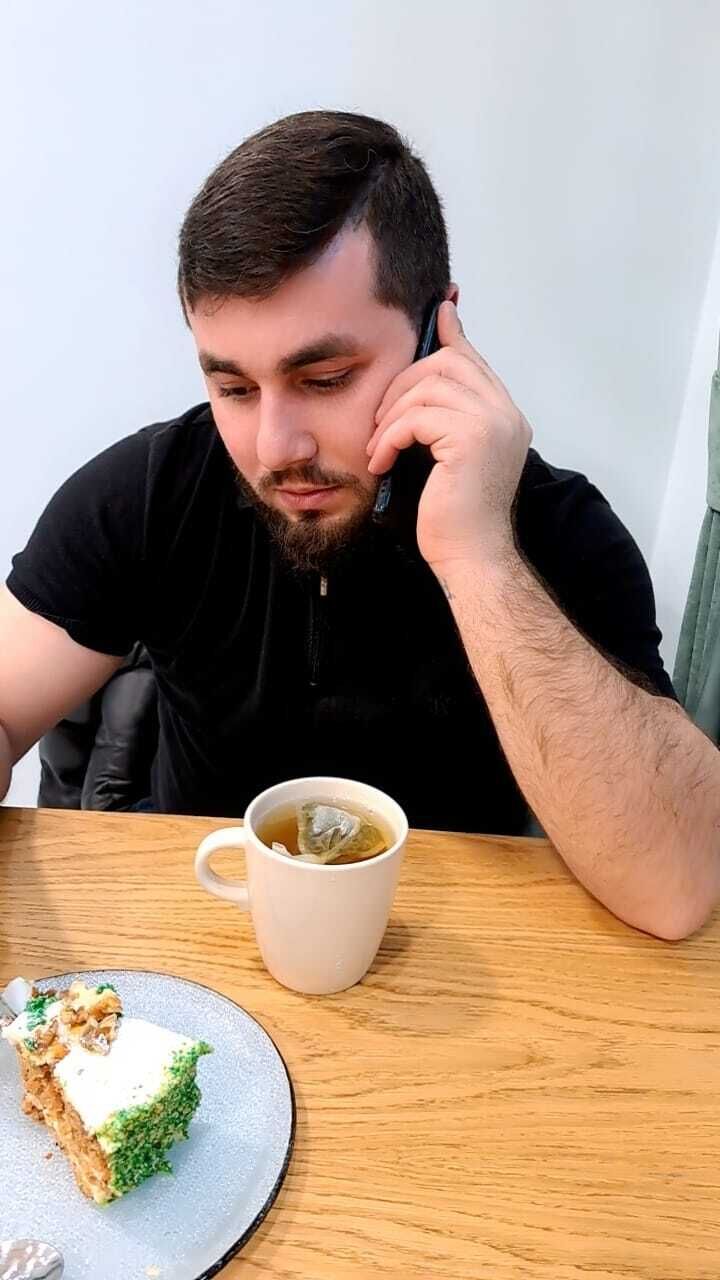  33743016  Artyom, 29 ,    