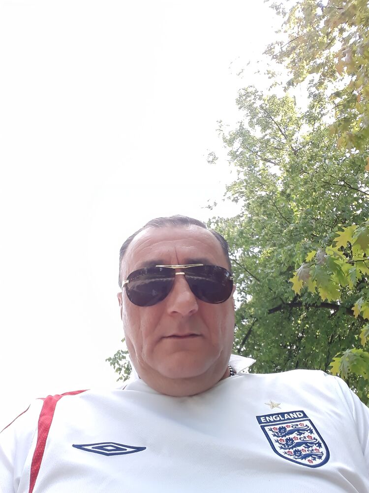  25230566  Giorgi, 47 ,    