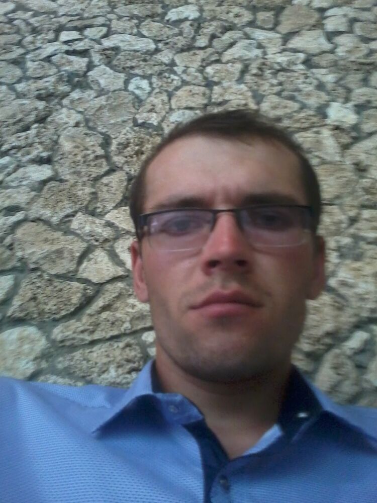  ,   Artiom, 31 ,   ,   