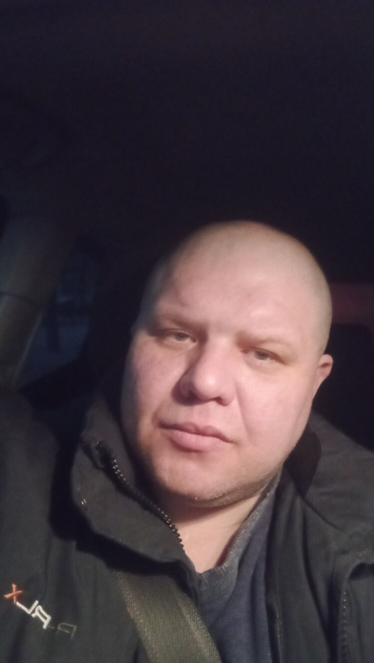  40702546  , 44 ,    