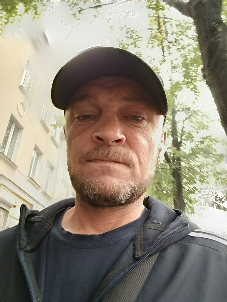  52848636  , 42 ,    