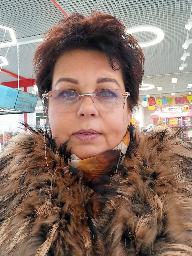  -,   Elena, 55 ,   c 