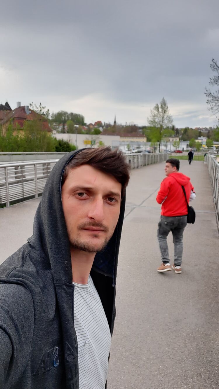 Reutlingen,   , 31 ,   c 