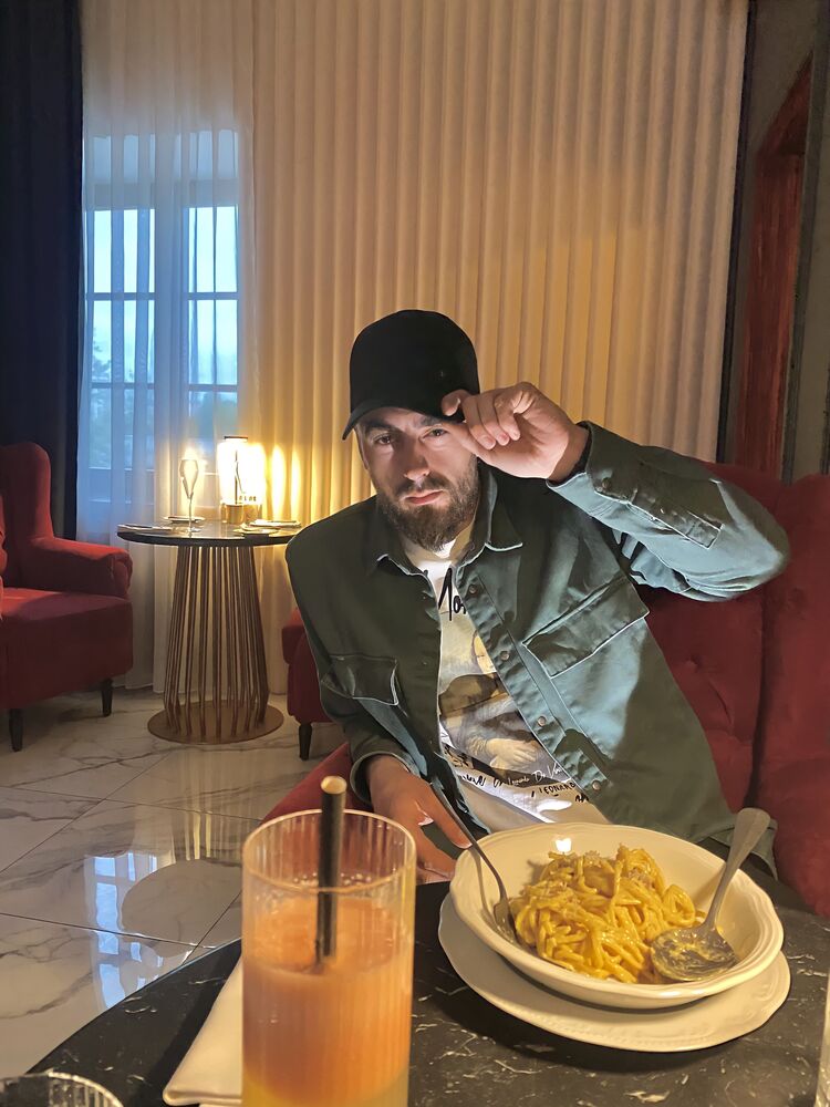  26879576  , 33 ,    -