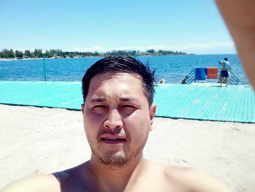  ,   Ardak, 38 ,  