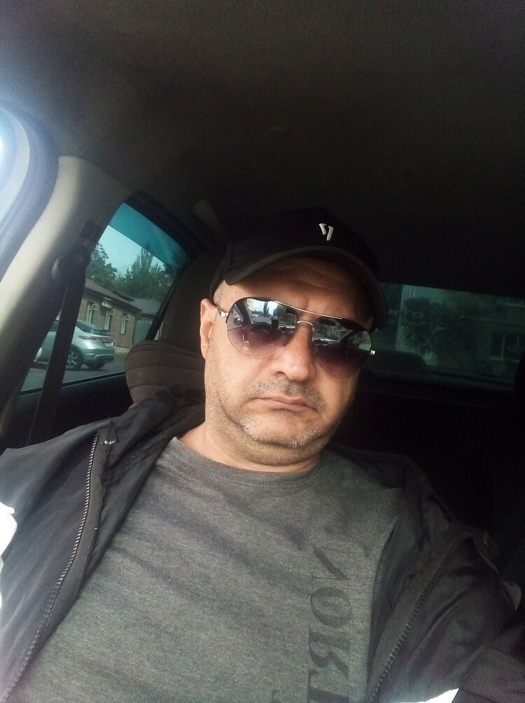  42899046  , 40 ,    