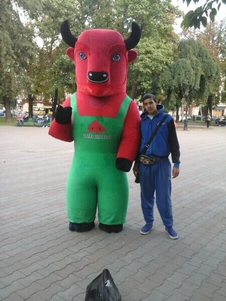  8233816  Leonid, 27 ,    